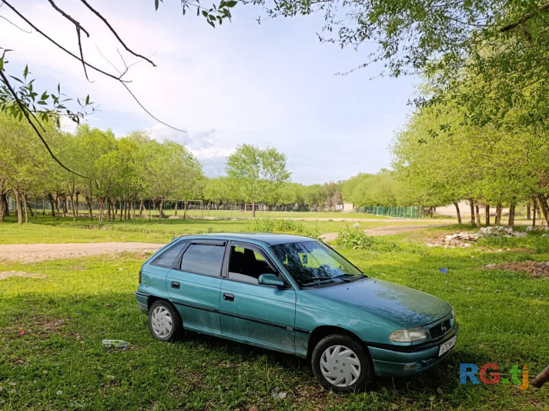Opel Astra 1.6 1996 г.